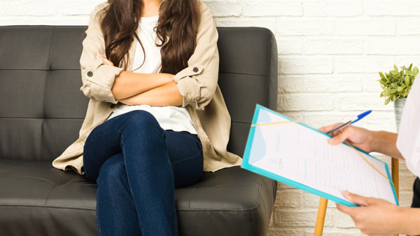 лечение нарушения пищевого поведения пациентка c нарушением пищевого поведения у психотерапевта